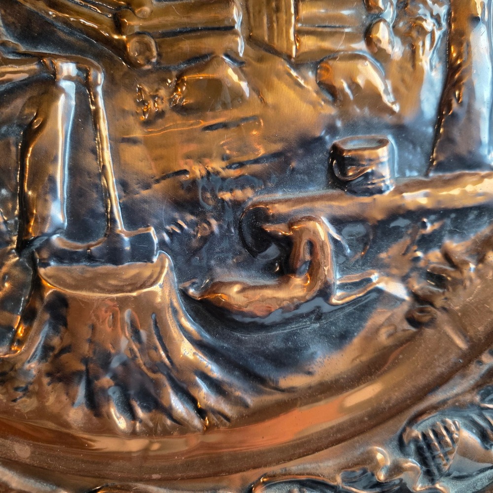 Vintage Embossed Copper Plate 'Settlers Scene' Log Cabin Oak Leaf Border 19.5" - Picture 4 of 11